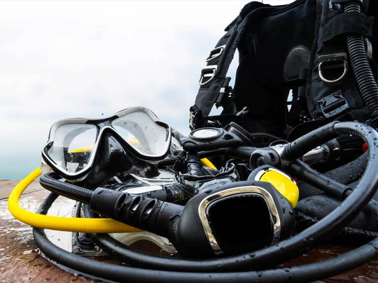 Matériel de plongée : la checklist indispensable pour plonger en toute sécurité